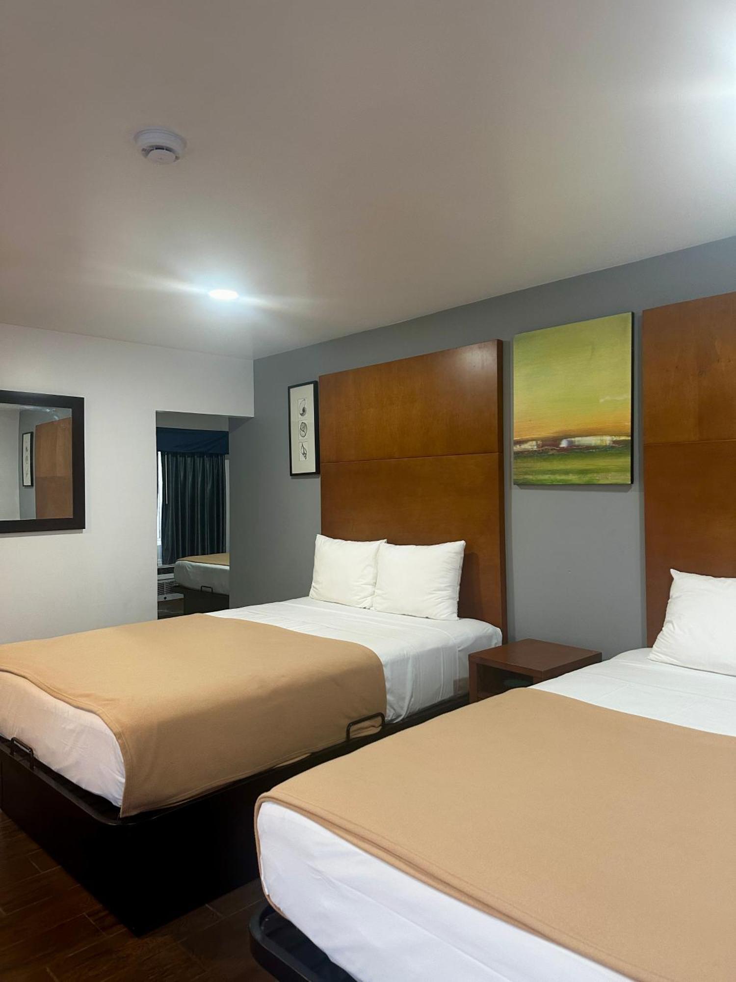 Oceanside Inn & Suites Екстериор снимка