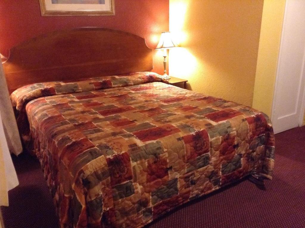 Oceanside Inn & Suites Екстериор снимка