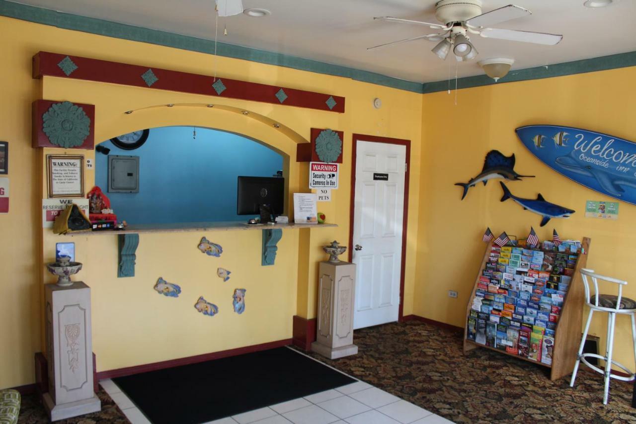 Oceanside Inn & Suites Екстериор снимка