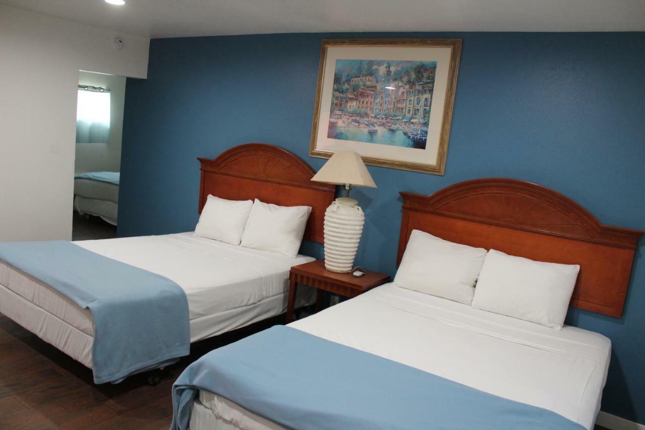 Oceanside Inn & Suites Екстериор снимка