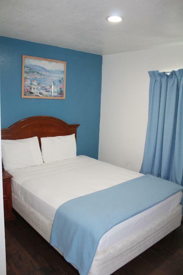 Oceanside Inn & Suites Екстериор снимка